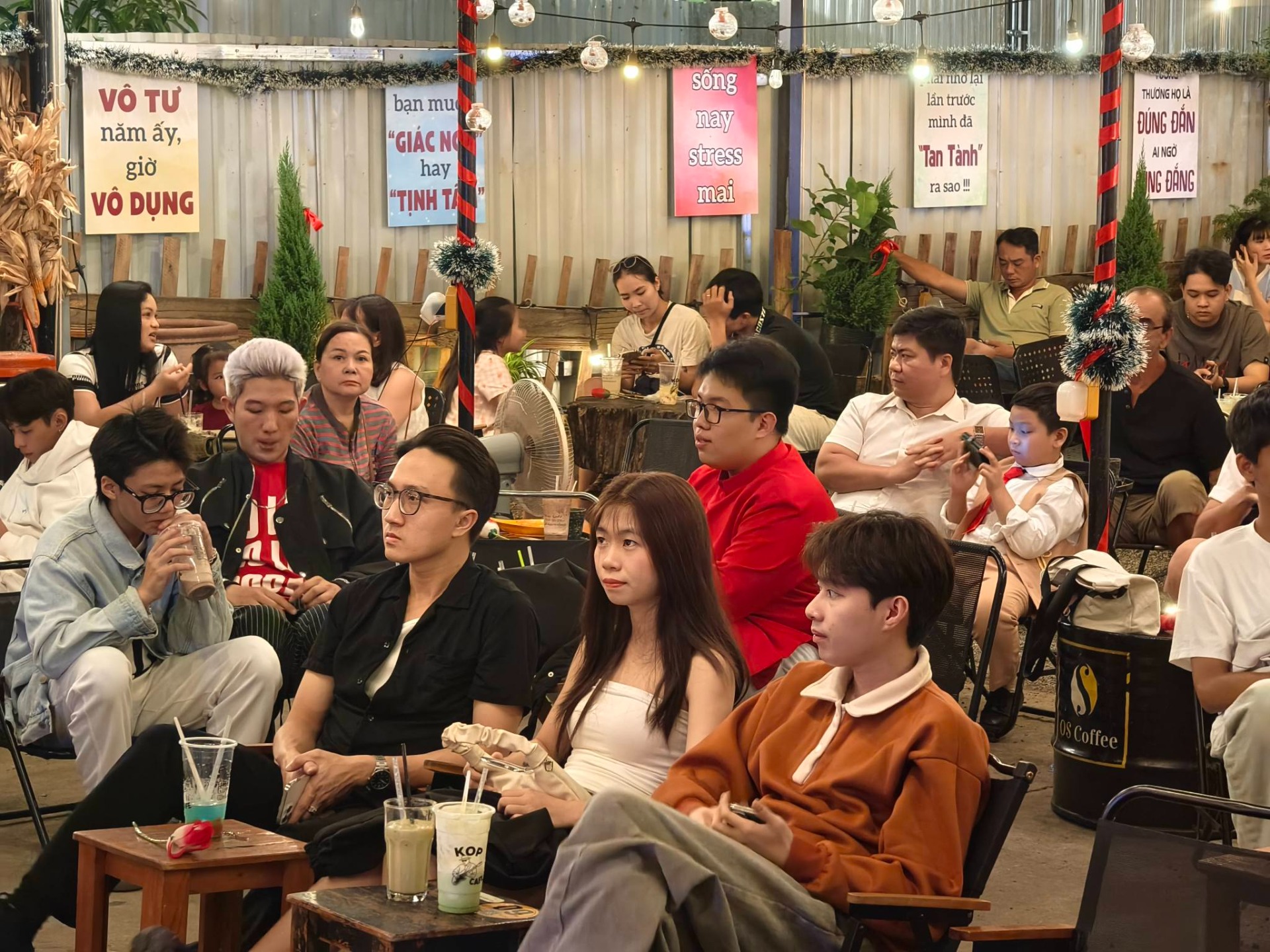 KOP COFFEE – NƠI CÀ PHÊ KHÔNG CHỈ ĐỂ UỐNG, MÀ ĐỂ Ở LẠI